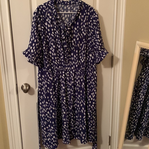 EUC Shein blue & white belted elastic waist v-neck collar with tie dress 4XL - Picture 10 of 13